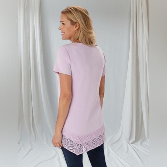 H by Halston Short-Sleeve
V-Neck Tunic w/ Asymmetrical Lace He
Pure Pink Size 3X - Picture 2 of 6